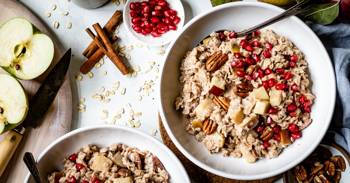 Easy Apple Cinnamon Oatmeal Recipe with Pantry Staples